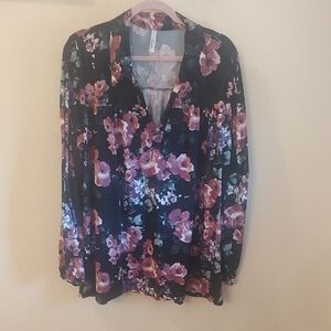 Women's Black Floral V-Neck Long Sleeve Blouse